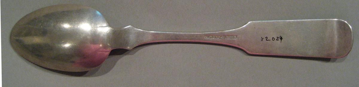 1998.0004.1175 spoon underside