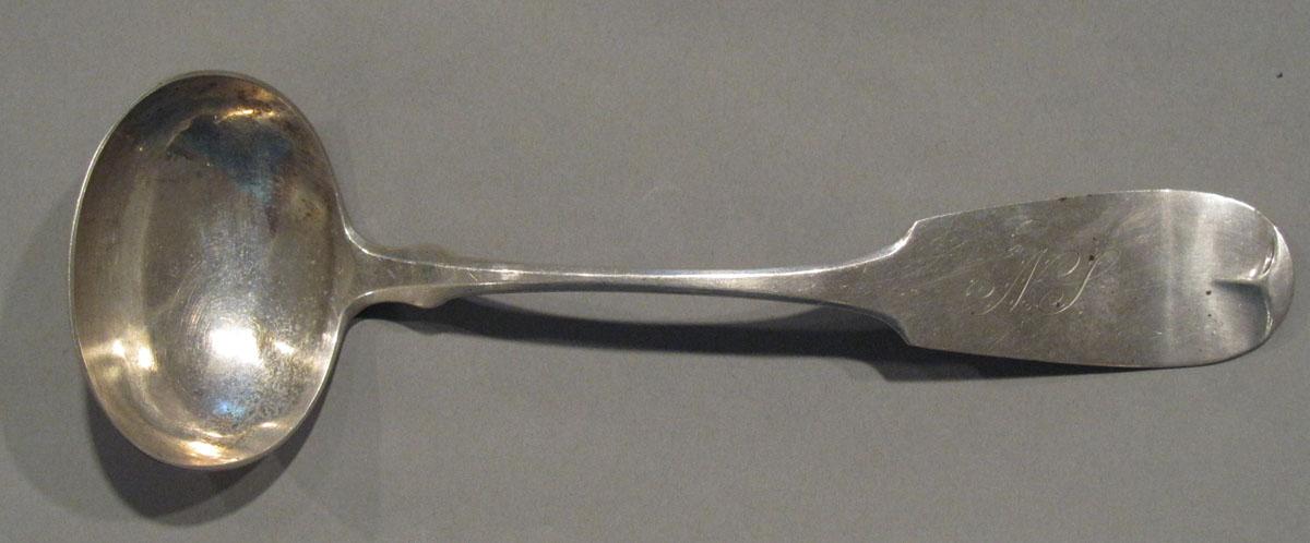 1998.0004.1190 spoon upper surface
