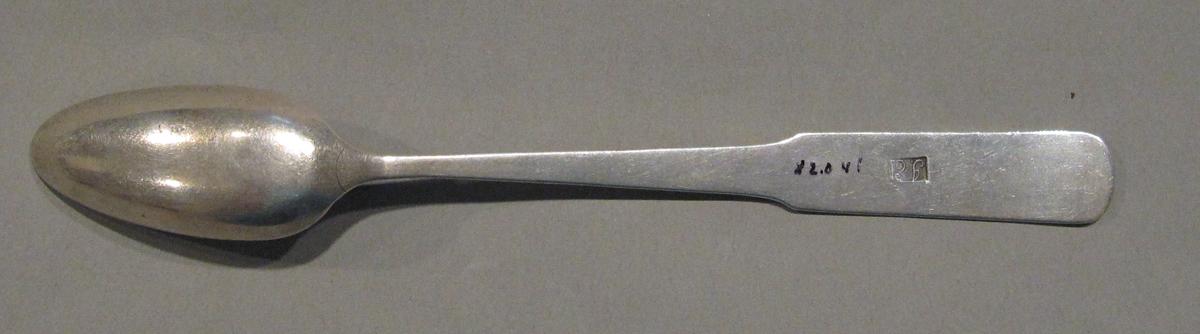 1998.0004.1191.002 spoon underside