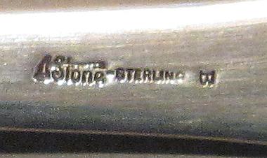1998.0004.1196 strainer mark