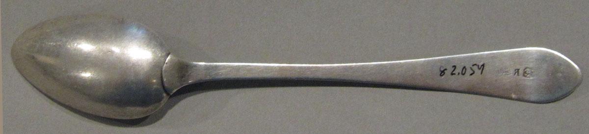 1998.0004.1203 spoon underside