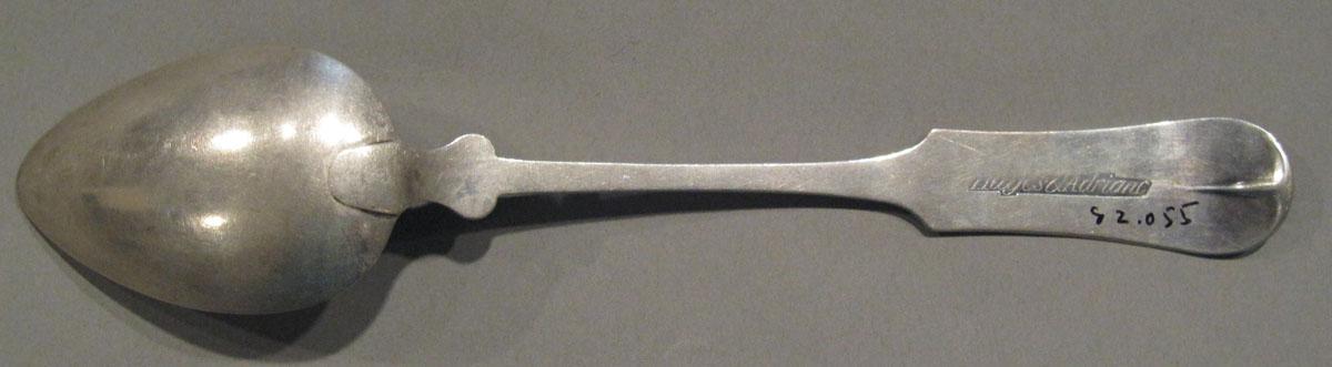 1998.0004.1204 spoon underside