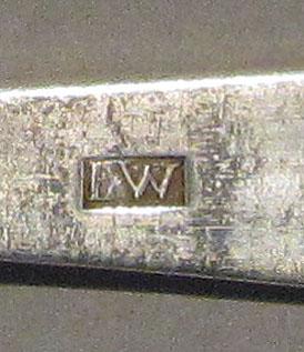 1998.0004.1205.001 spoon mark