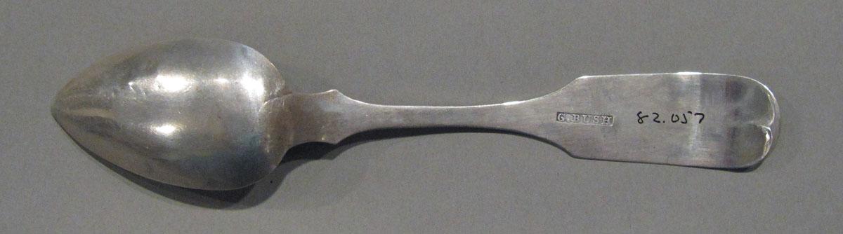 1998.0004.1206.002 spoon underside
