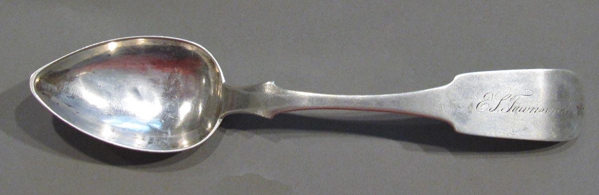 1998.0004.1213.001 spoon upper surface