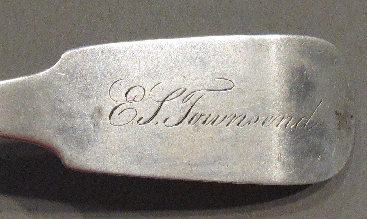 1998.0004.1213.001 spoon engraving