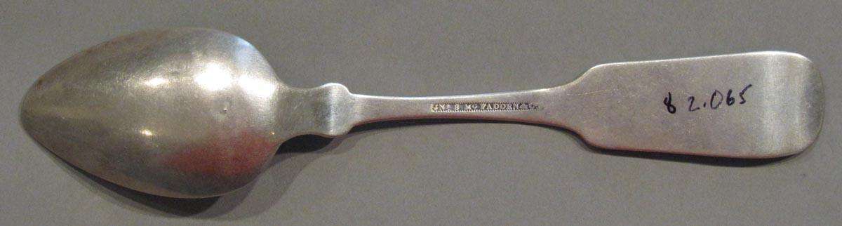 1998.0004.1214 spoon underside