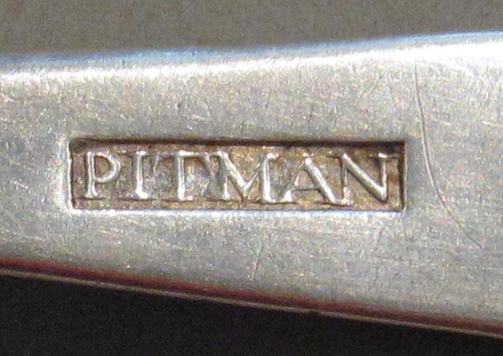 1998.0004.1220 spoon mark