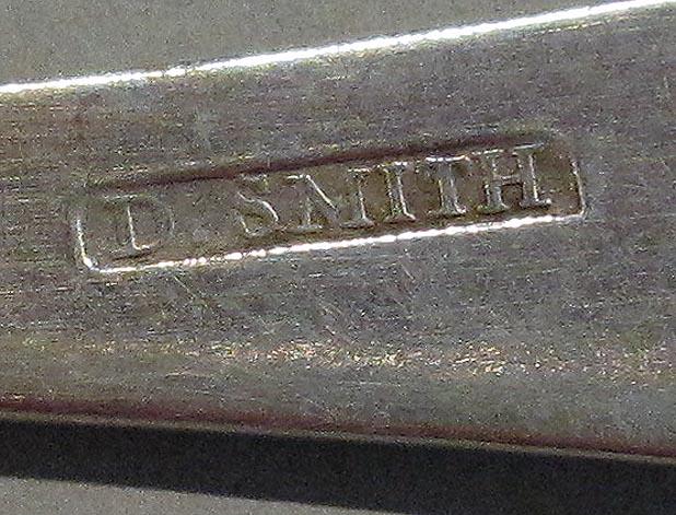 1998.0004.1221.002 spoon mark