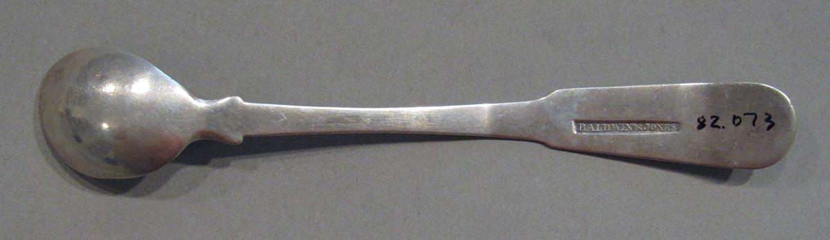 1998.0004.1222 spoon underside