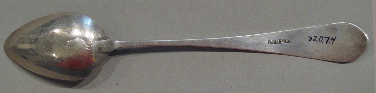 1998.0004.1223 spoon underside