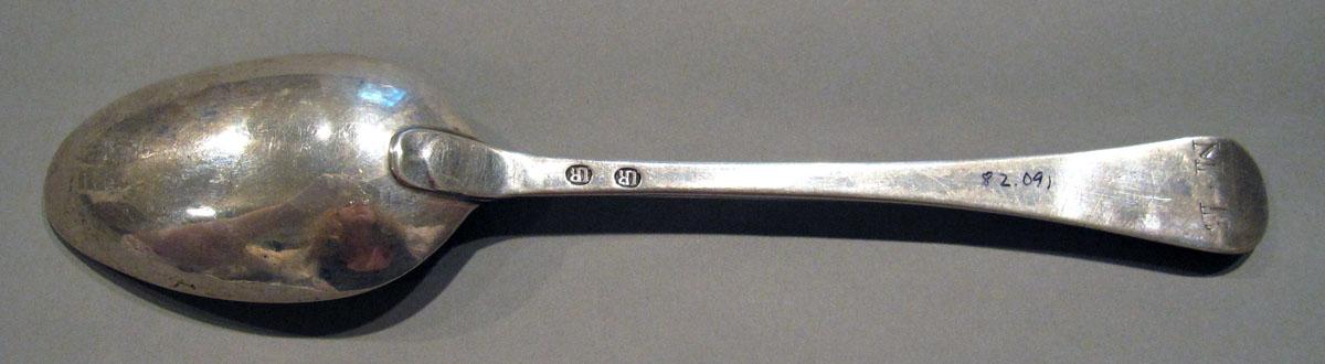 1998.0004.1240 Silver Spoon underside