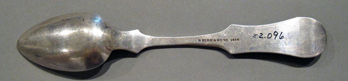 1998.0004.1243 Silver Spoon underside