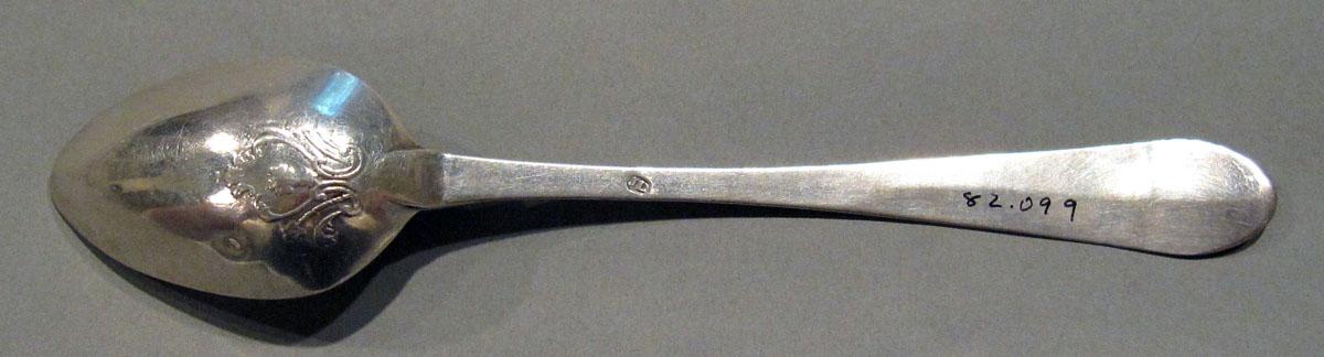 1998.0004.1246 Silver Spoon underside