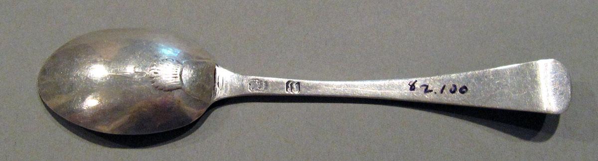1998.0004.1247 Silver Spoon underside