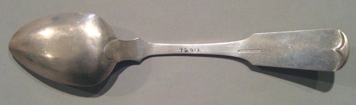 1998.0004.124 Silver Spoon underside