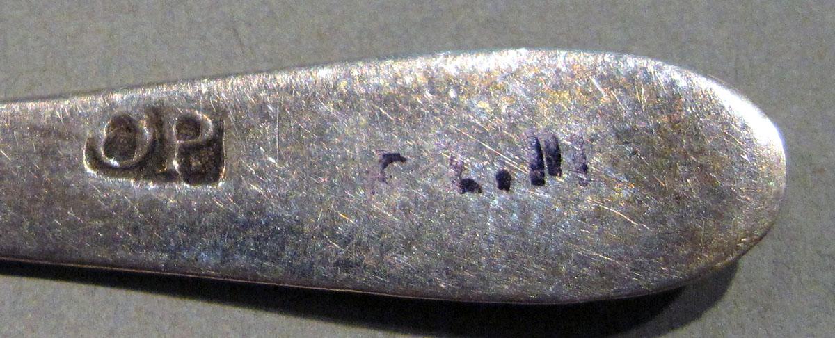 1998.0004.1258 Silver Spoon mark