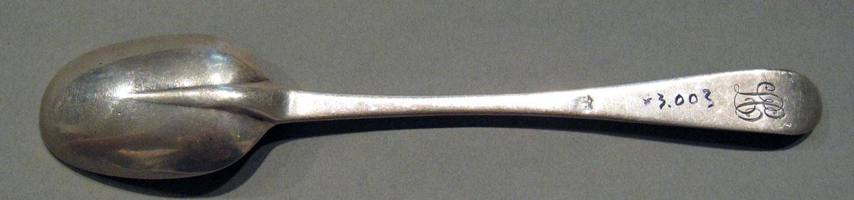 1998.0004.1262 Silver Spoon underside