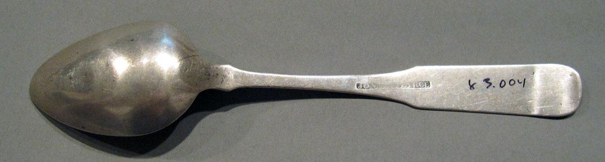 1998.0004.1263 Silver Spoon underside