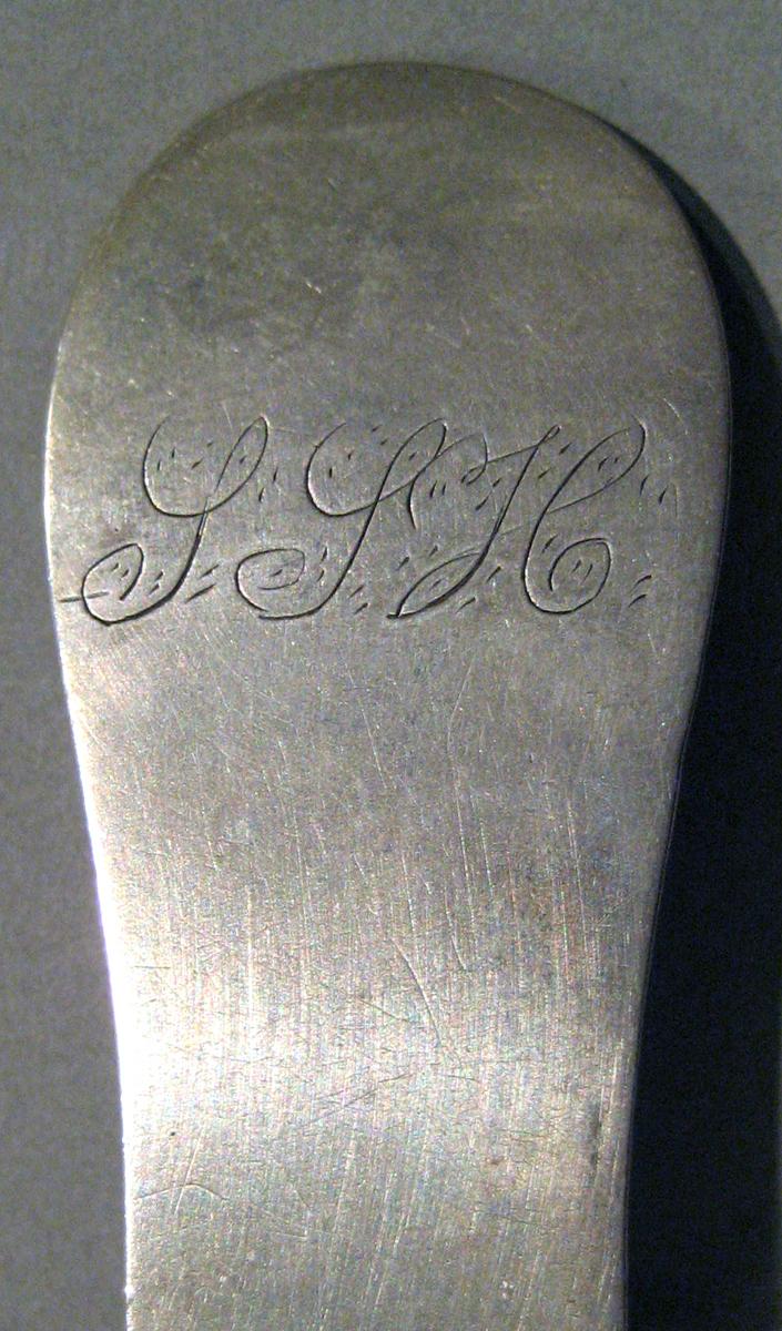 1998.0004.127.004 Silver Spoon engraving