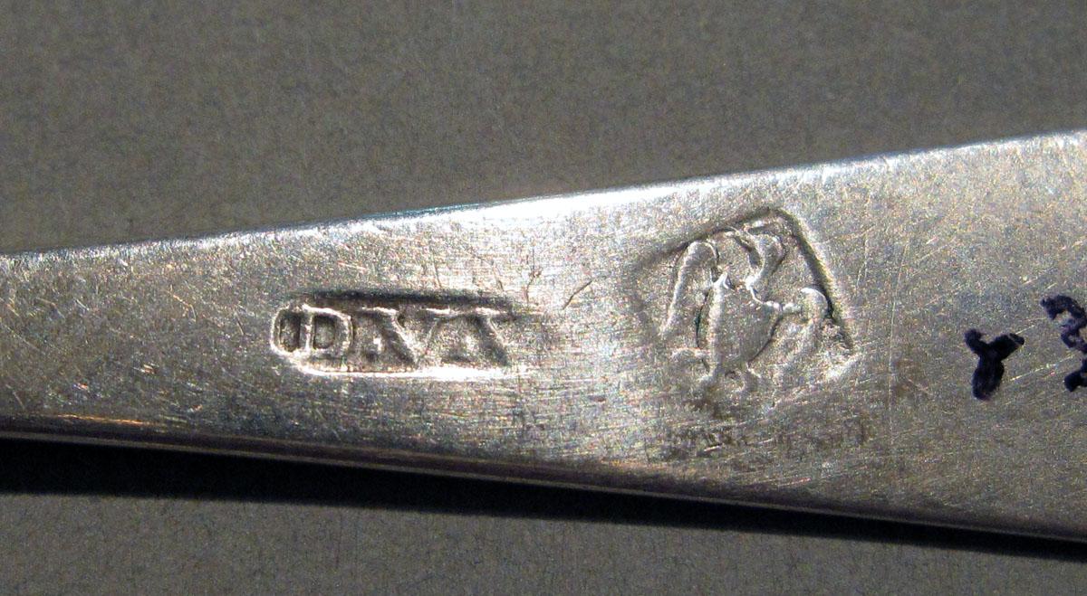 1998.0004.1276 Silver Spoon mark