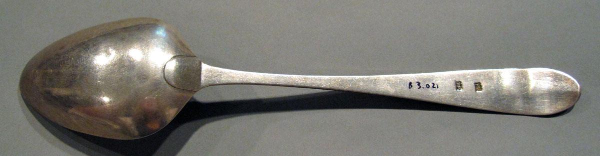 1998.0004.1279 Silver Spoon underside