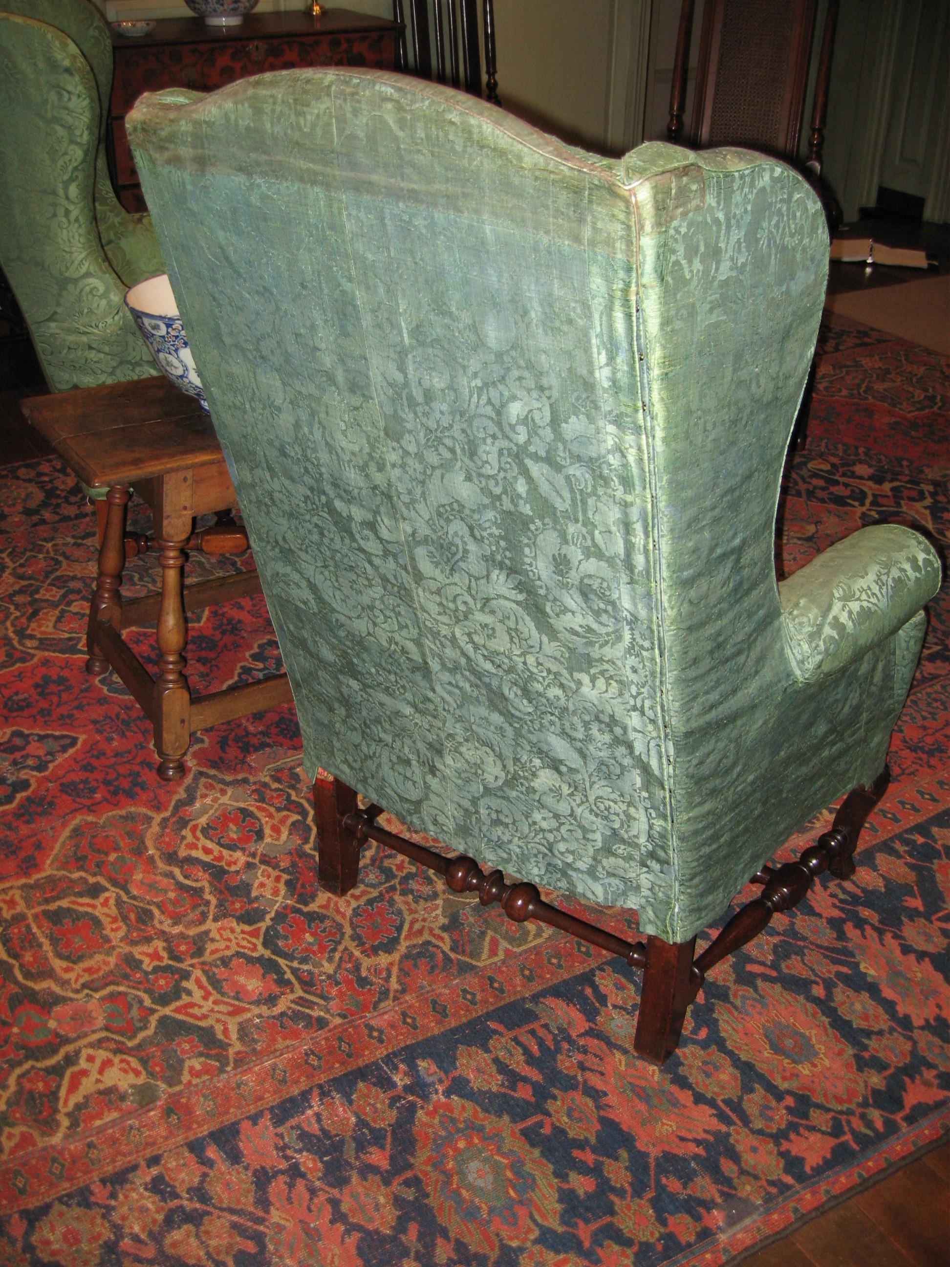 1958.0537 chair with 1984.0645 slipcover back view