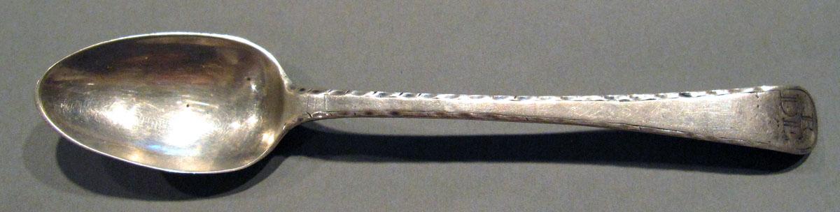 1998.0004.1285 Silver Spoon upper surface