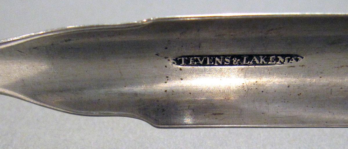 1998.0004.1286 Silver Tongs mark 1