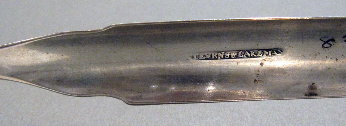 1998.0004.1286 Silver Tongs mark 2