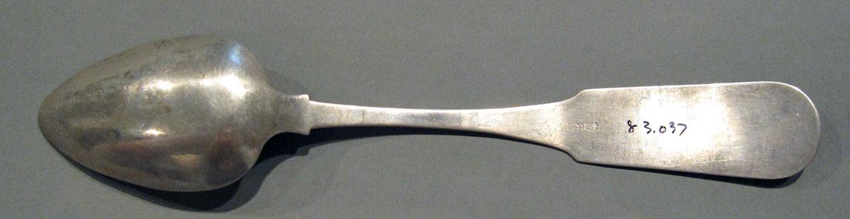 1998.0004.1293 Silver Spoon underside