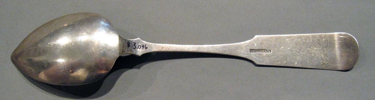 1998.0004.1301 Silver Spoon underside