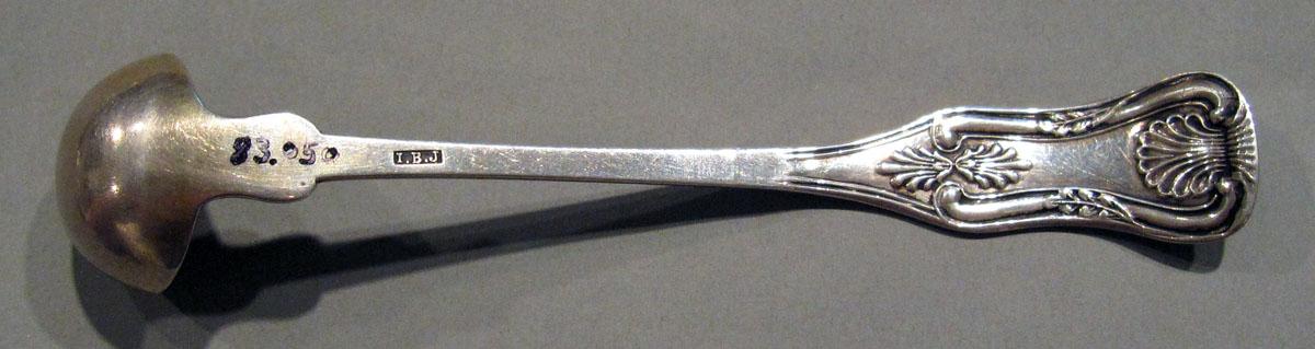 1998.0004.1305 Silver Spoon underside