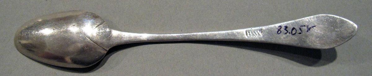 1998.0004.1313 Silver Spoon underside