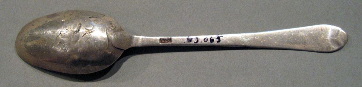 1998.0004.1318.001 Silver Spoon underside