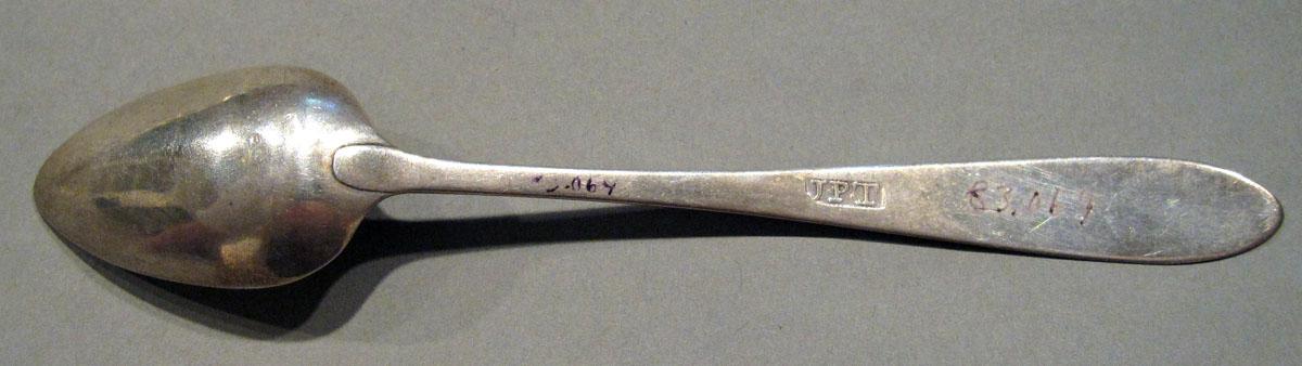 1998.0004.1319 Silver Spoon underside