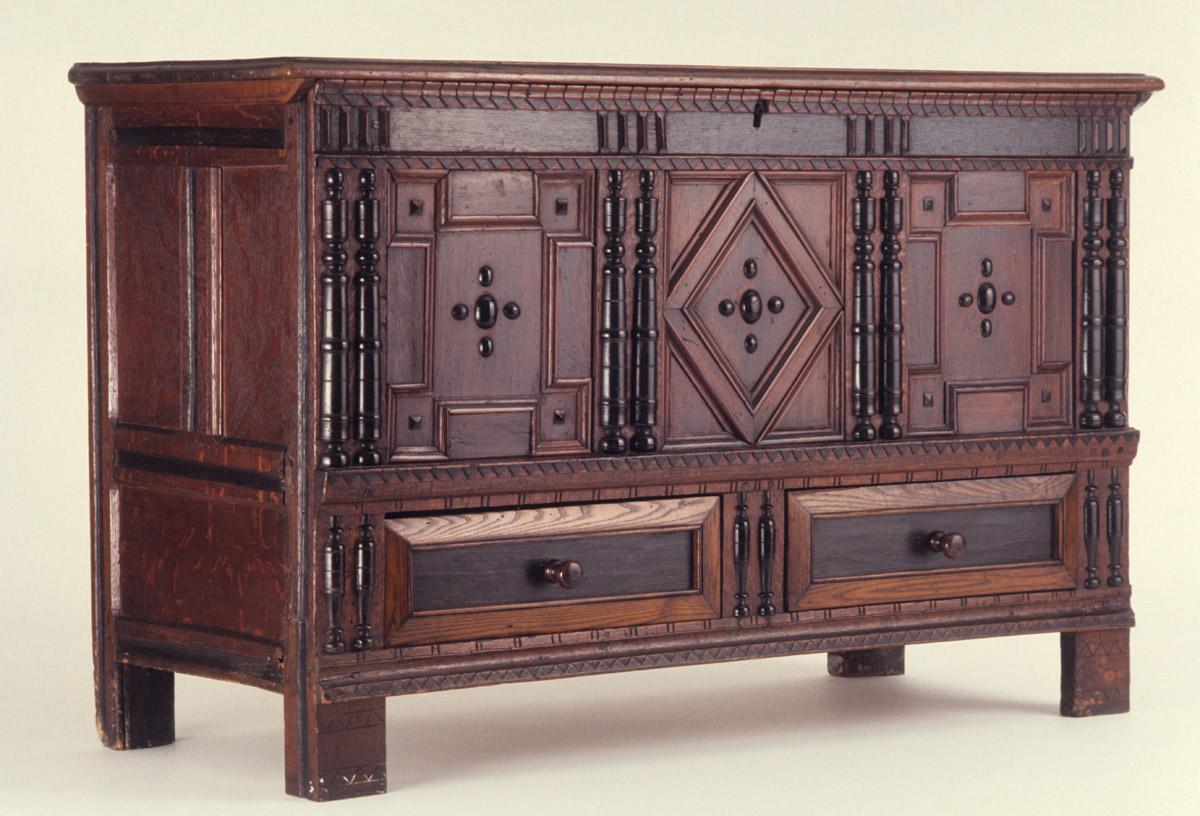 1958.0543 Chest, view 1