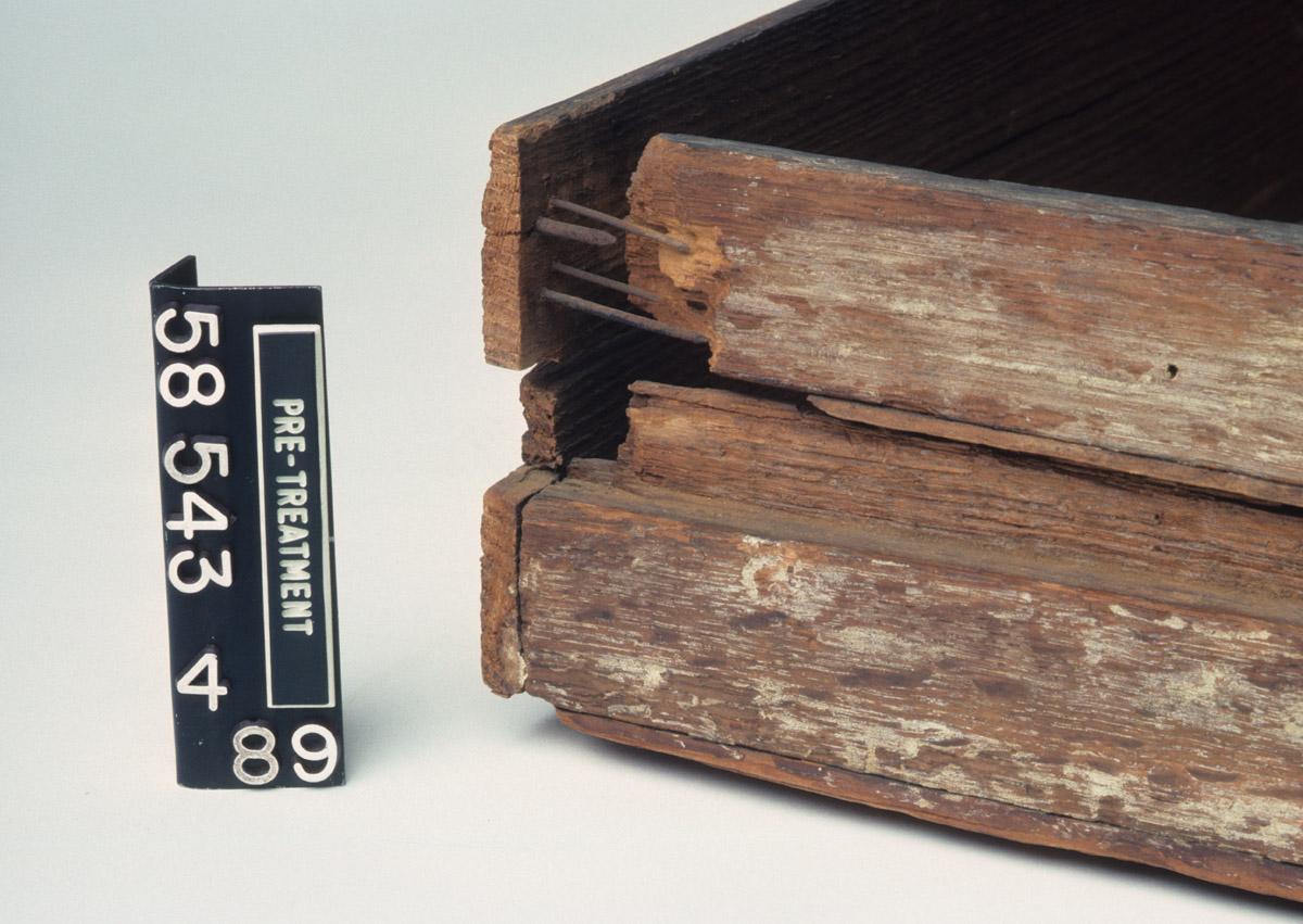 1958.0543 Chest, before conservation treatment, detail 6