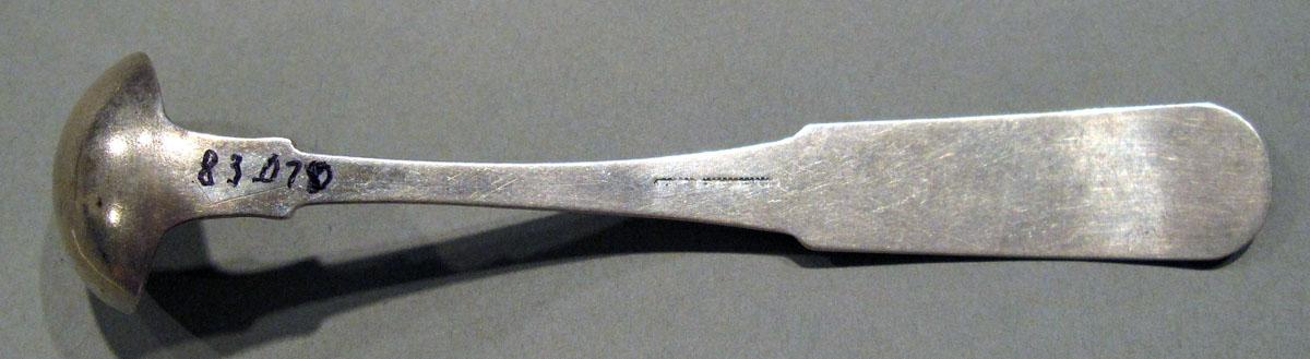 1998.0004.1325 Silver Spoon underside