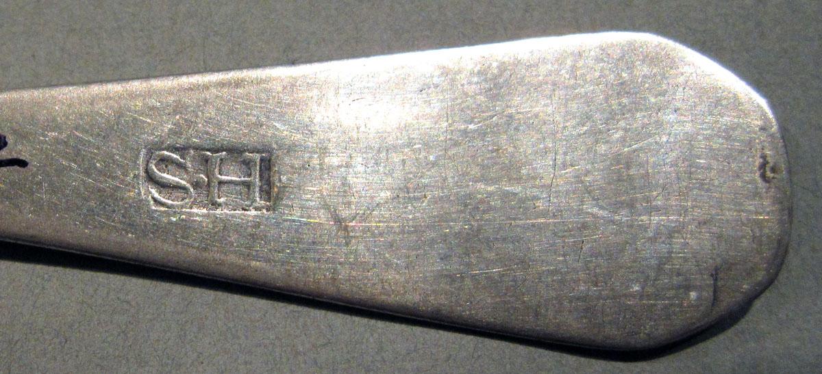 1998.0004.1327 Silver Spoon mark