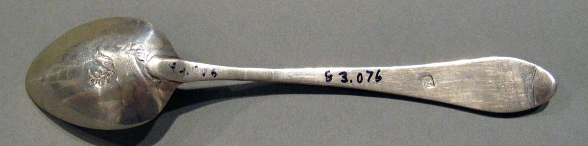 1998.0004.1331 Silver Spoon underside