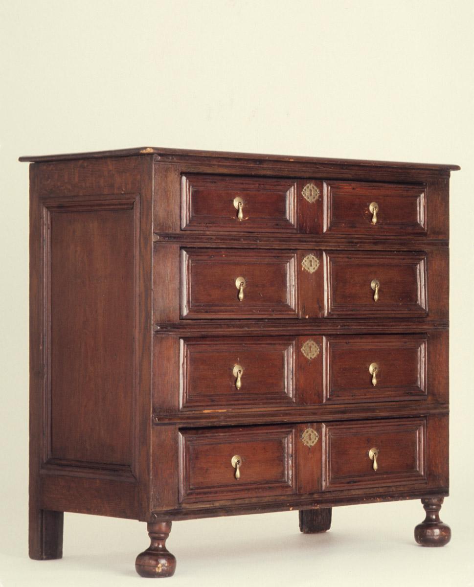 1958.0544 Chest of drawers