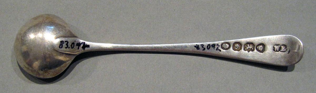 1998.0004.1347 Silver Spoon underside