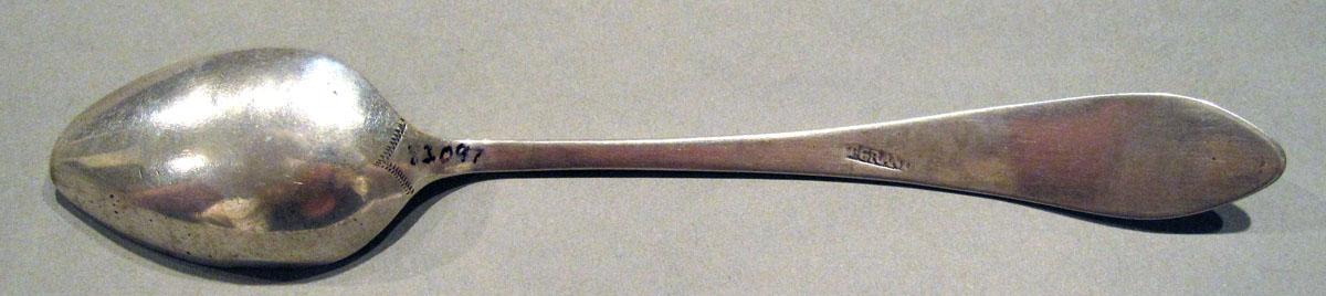 1998.0004.1351.001 Silver Spoon underside