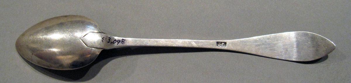 1998.0004.1352.002 Silver Spoon underside