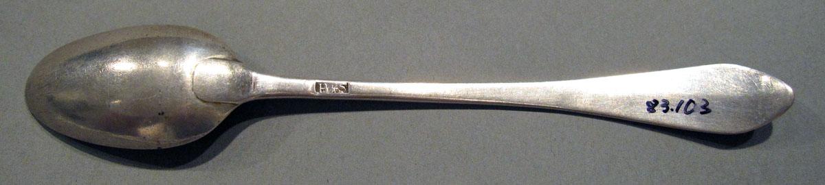 1998.0004.1357 Silver Spoon underside