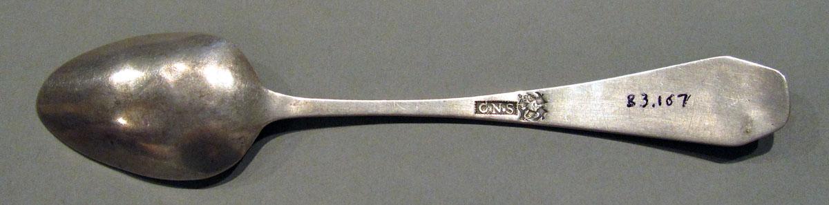 1998.0004.1361 Silver Spoon underside
