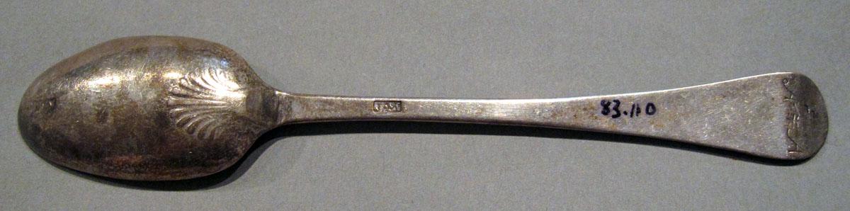 1998.0004.1364 Silver Spoon underside