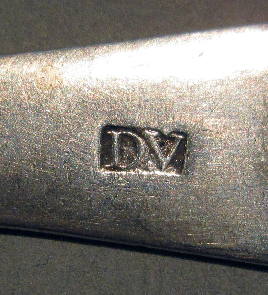 1998.0004.1367.005 Silver Spoon mark