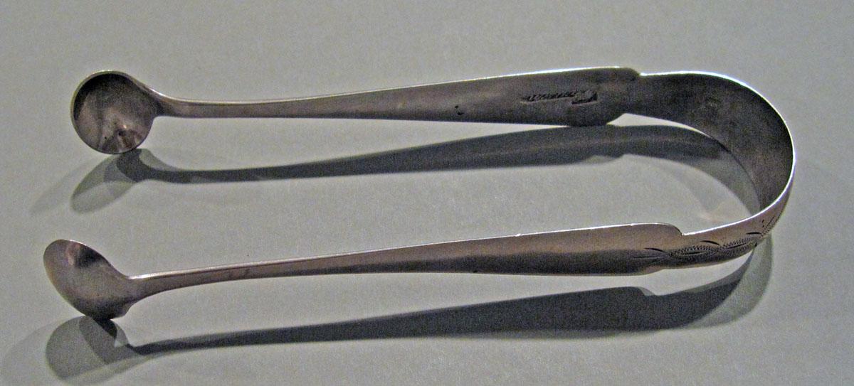 1998.0004.1369 Silver Tongs view 1